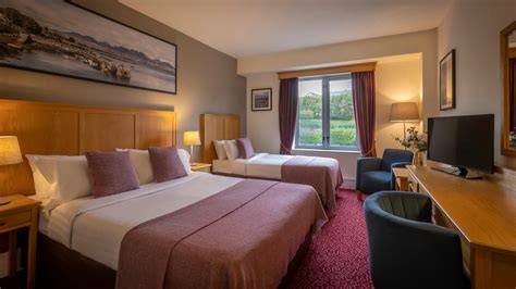 double standard hotel room.